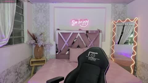 ISABELA  online show from February 2026 11:39:02 AM