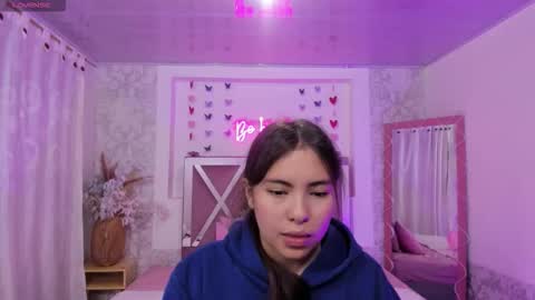 ISABELA  online show from March 2026 11:38:02 AM