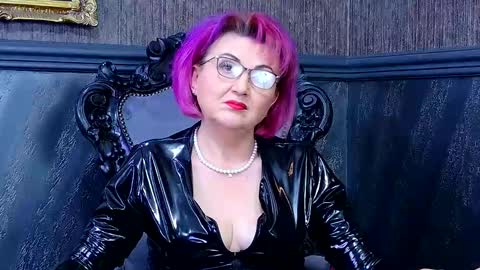 Isabella Conte online show from February 2025 06:56:02 PM