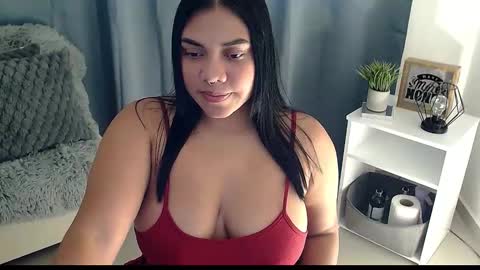 Snapshot of isabelateran chatting on December 2025 07:08:02 PM isabelateran online show from December 2025 07:08:02 PM