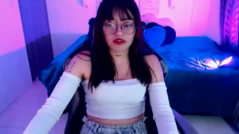 isabella__222 online show from June 2026 10:56:02 PM