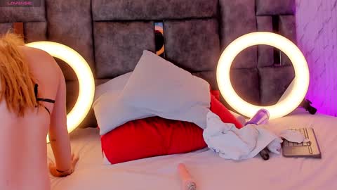 Snapshot of isabella_arias1 chatting on January 2025 07:41:01 AM Isabella Arias online show from January 2025 07:41:01 AM