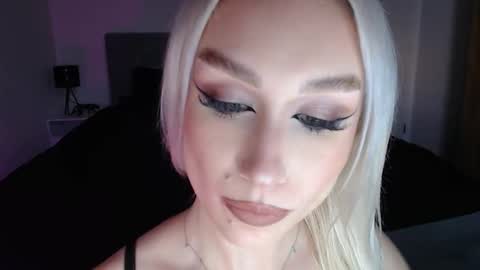 Isabella Baby online show from May 2026 06:09:01 PM