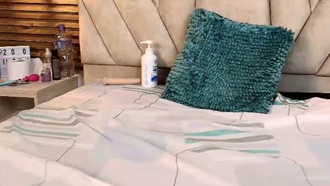 Snapshot of isabella_luxet chatting on June 2026 03:22:01 PM isabella_luxet online show from June 2026 03:22:01 PM