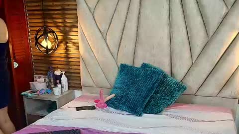Snapshot of isabella_luxet chatting on July 2026 12:11:01 PM isabella_luxet online show from July 2026 12:11:01 PM