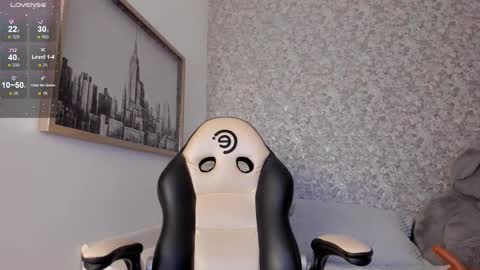 Snapshot of isabella_roberts13 chatting on February 2025 02:03:02 AM isa online show from February 2025 02:03:02 AM