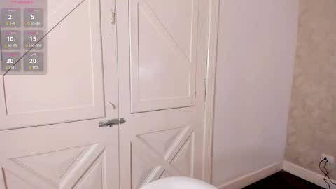 Snapshot of isabella_roberts13 chatting on September 2025 09:37:01 PM isa online show from September 2025 09:37:01 PM