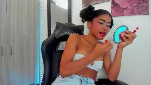 Snapshot of isabella_sex18 chatting on January 2026 08:02:02 PM isabella online show from January 2026 08:02:02 PM