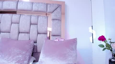 Isabella  online show from March 2026 08:24:02 PM