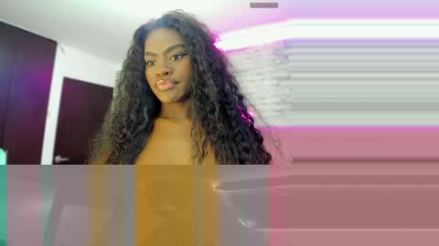 Snapshot of isabellabroms21 chatting on December 2024 03:49:02 PM    v online show from December 2024 03:49:02 PM