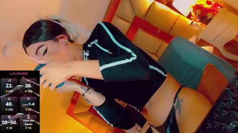 isabellagirs online show from October 2025 02:31:01 AM