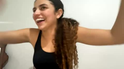 Snapshot of isabellakoffs chatting on December 2024 01:00:02 AM Isabella.. back again online show from December 2024 01:00:02 AM