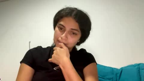 Snapshot of isabellakoffs chatting on January 2025 12:14:02 AM Isabella.. back again online show from January 2025 12:14:02 AM