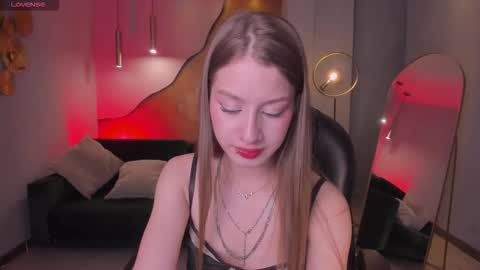 Isabella Moretti online show from February 2026 04:45:01 AM