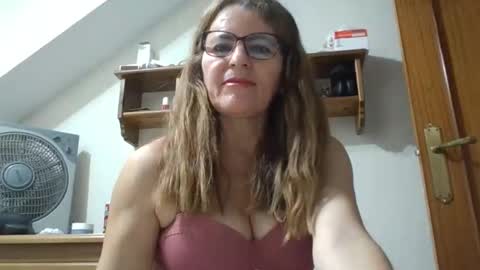 Snapshot of isabellawouti chatting on October 2025 08:42:01 PM isabella online show from October 2025 08:42:01 PM