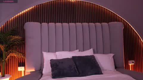 Isa  online show from March 2026 04:29:02 AM