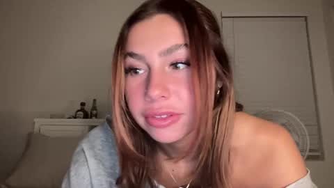 Snapshot of isabellekinsley chatting on January 2025 04:25:02 AM isabellekinsley online show from January 2025 04:25:02 AM