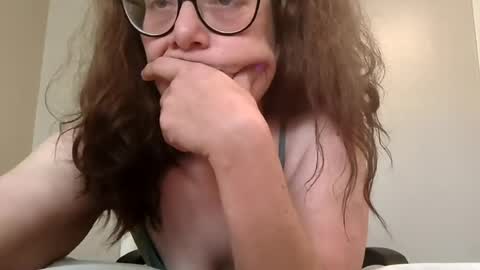 isabellenoela93 online show from June 2026 07:05:01 PM