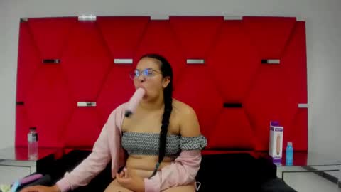 Snapshot of isabellrodriguez18 chatting on January 2025 10:04:02 AM isabellrodriguez18 online show from January 2025 10:04:02 AM