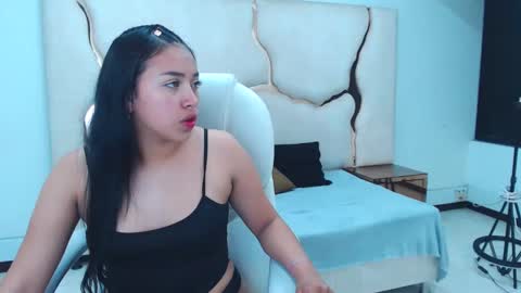 Snapshot of isabellrodriguez18 chatting on February 2025 08:13:02 AM isabellrodriguez18 online show from February 2025 08:13:02 AM