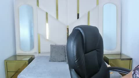 Snapshot of isabellrodriguez18 chatting on October 2025 04:05:02 AM isabellrodriguez18 online show from October 2025 04:05:02 AM