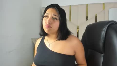 Snapshot of isabellrodriguez18 chatting on December 2025 02:28:01 AM isabellrodriguez18 online show from December 2025 02:28:01 AM