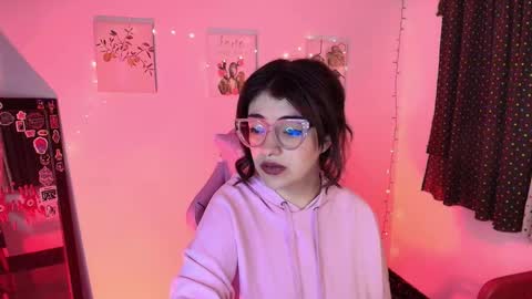 Isabella Ferrer online show from October 2025 09:54:01 AM