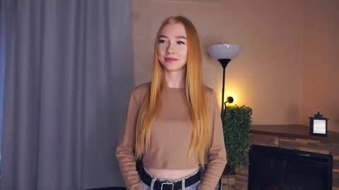 Snapshot of isauralindamood chatting on November 2025 07:44:01 AM Ramonita online show from November 2025 07:44:01 AM