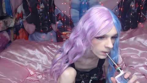 Sele online show from November 2025 09:36:01 PM