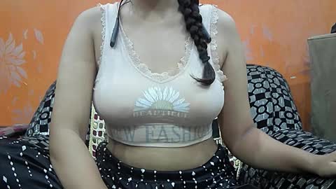 ishika_singh_ online show from September 2025 02:24:01 AM
