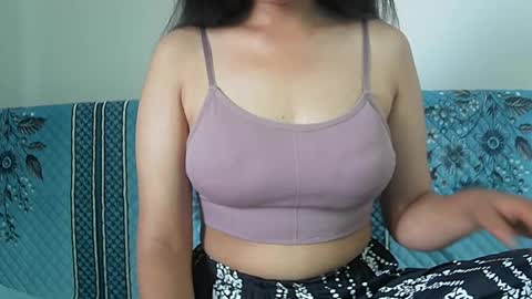 Snapshot of ishika_singh_ chatting on June 2026 01:47:02 AM ishika_singh_ online show from June 2026 01:47:02 AM