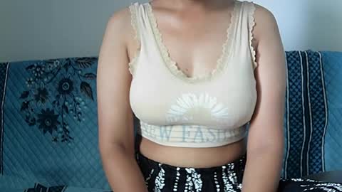 Snapshot of ishika_singh_ chatting on June 2026 01:54:02 AM ishika_singh_ online show from June 2026 01:54:02 AM