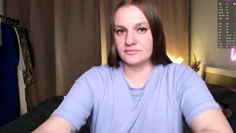 Snapshot of isingle_mom chatting on April 2026 05:48:01 PM isingle_mom online show from April 2026 05:48:01 PM