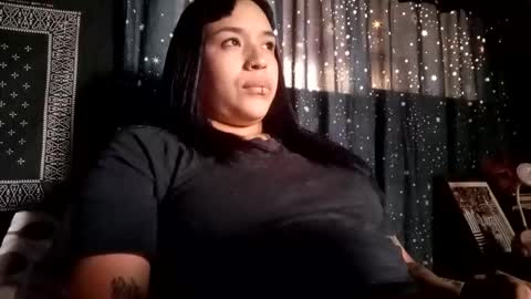 Isis online show from November 2025 10:22:02 PM