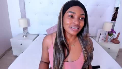 Vanessa online show from November 2025 11:21:01 AM