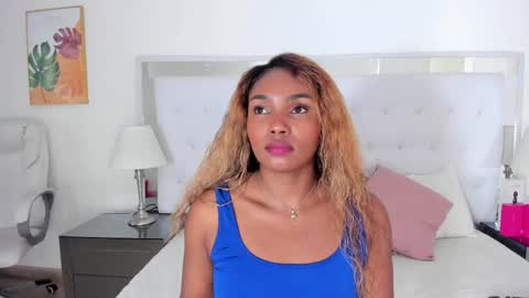 Snapshot of isla_scott chatting on June 2026 11:37:02 AM Vanessa online show from June 2026 11:37:02 AM