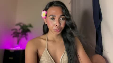 Snapshot of island_girlxxx chatting on July 2026 12:02:02 AM Alona online show from July 2026 12:02:02 AM