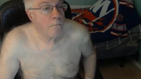 islesman22 online show from April 2026 10:34:01 AM