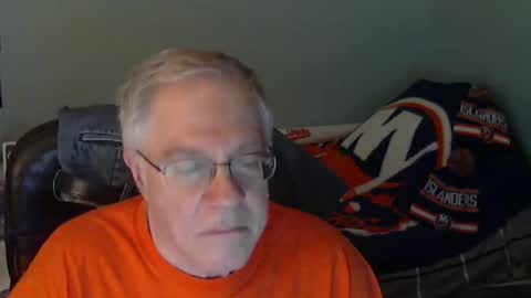 Snapshot of islesman22 chatting on April 2026 12:46:02 AM islesman22 online show from April 2026 12:46:02 AM