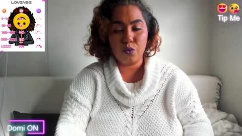 Snapshot of isobel_adams20 chatting on December 2024 11:13:01 AM Isobel Adams online show from December 2024 11:13:01 AM