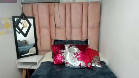 Snapshot of issa_milf__ chatting on April 2026 01:36:01 PM ISSA MILF online show from April 2026 01:36:01 PM