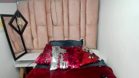 Snapshot of issa_milf__ chatting on April 2026 01:27:02 PM ISSA MILF online show from April 2026 01:27:02 PM