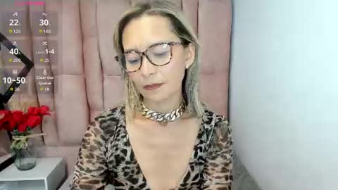 Snapshot of issa_milf__ chatting on June 2026 02:05:02 PM ISSA MILF online show from June 2026 02:05:02 PM