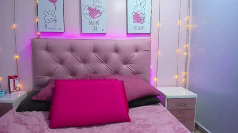 Issa  online show from November 2025 03:07:01 AM