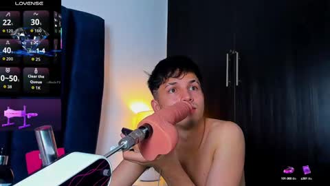 ISSAC online show from October 2025 08:40:01 PM