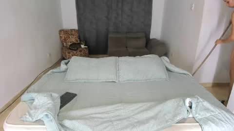 Isabella  online show from February 2025 05:37:01 AM