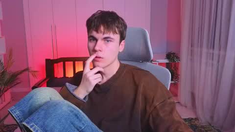 Maks online show from February 2025 01:41:01 PM