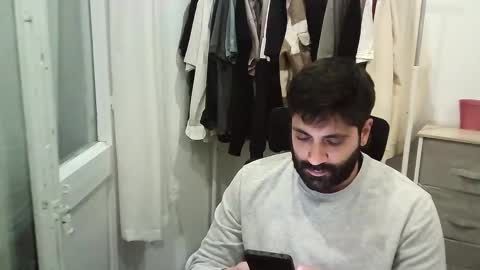 italianboybcn online show from November 2025 06:18:01 PM