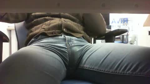 Alex online show from November 2025 06:03:02 PM