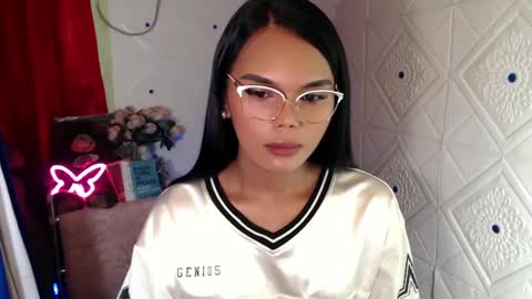 Snapshot of itgirl_cathy chatting on January 2025 03:04:02 PM CathCathy online show from January 2025 03:04:02 PM